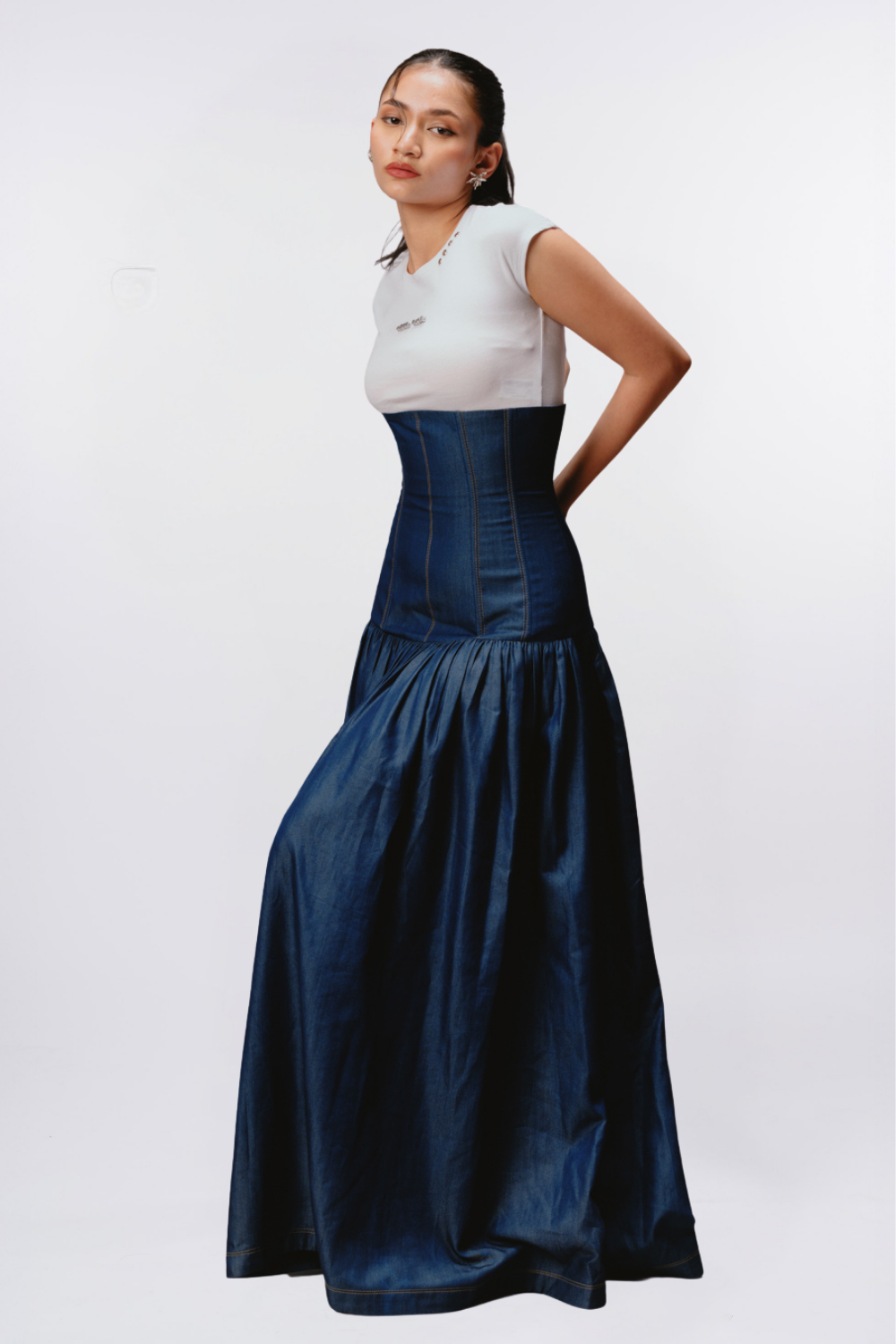 SCULPTED DENIM SKIRT