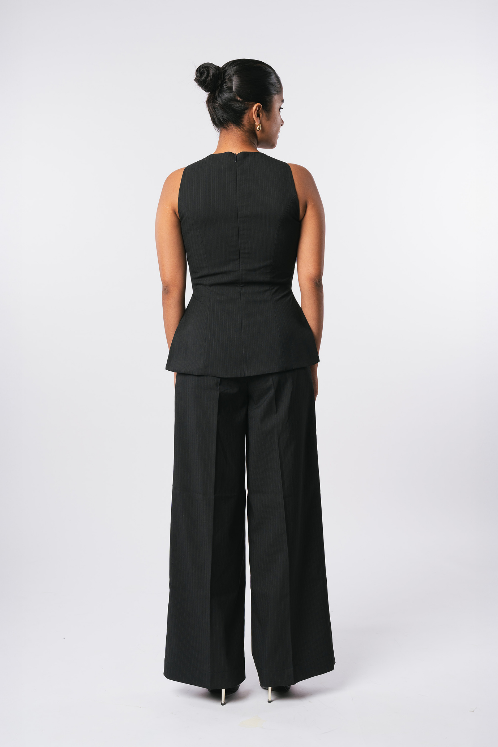 BLACK PINSTRIPE TOP