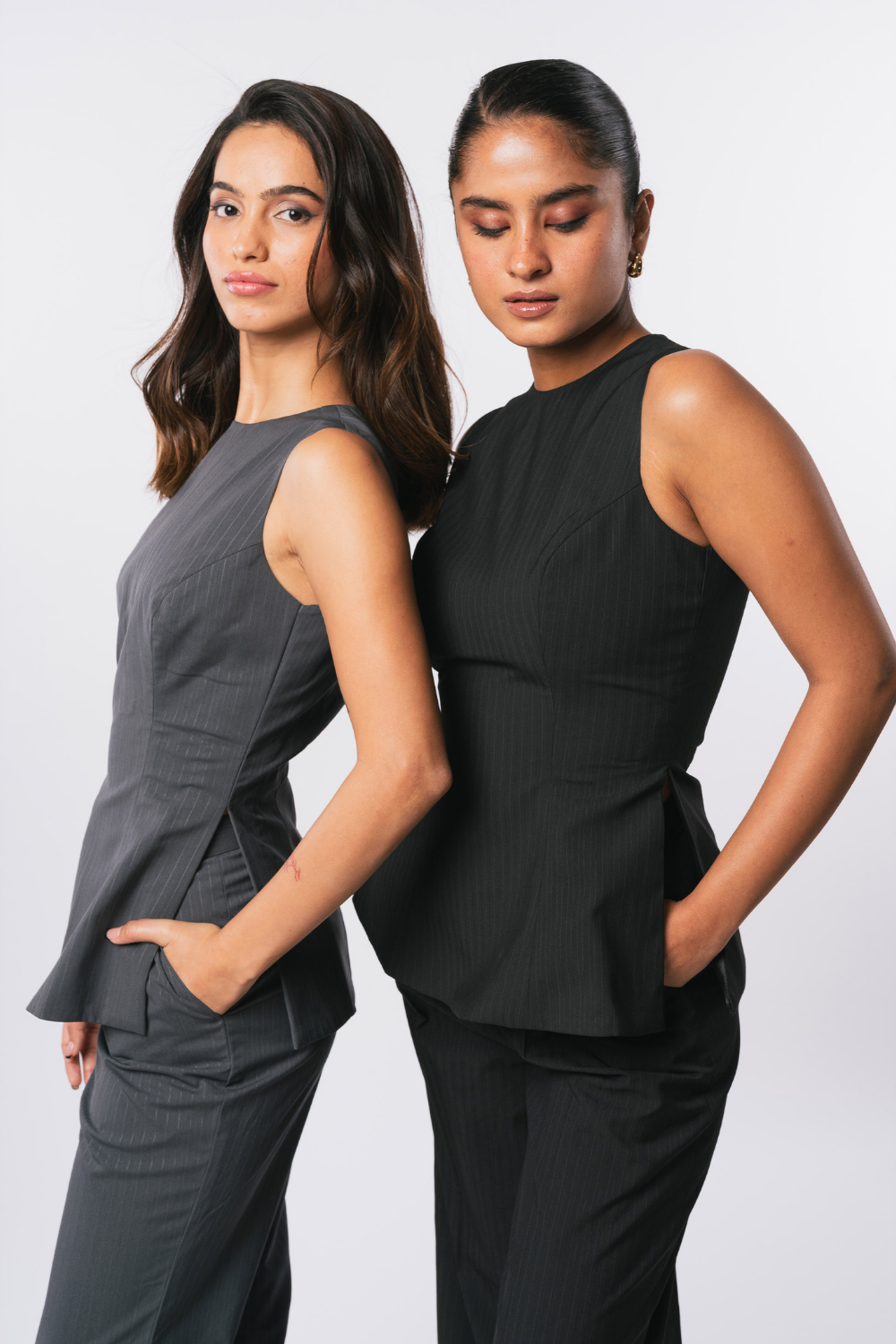 GREY PINSTRIPE TOP